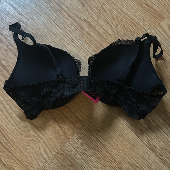 La Senza Bra 34B ✨4/30$✨ - Picture 2 of 3